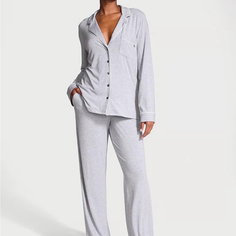 Victoria’s Secret pyjamas